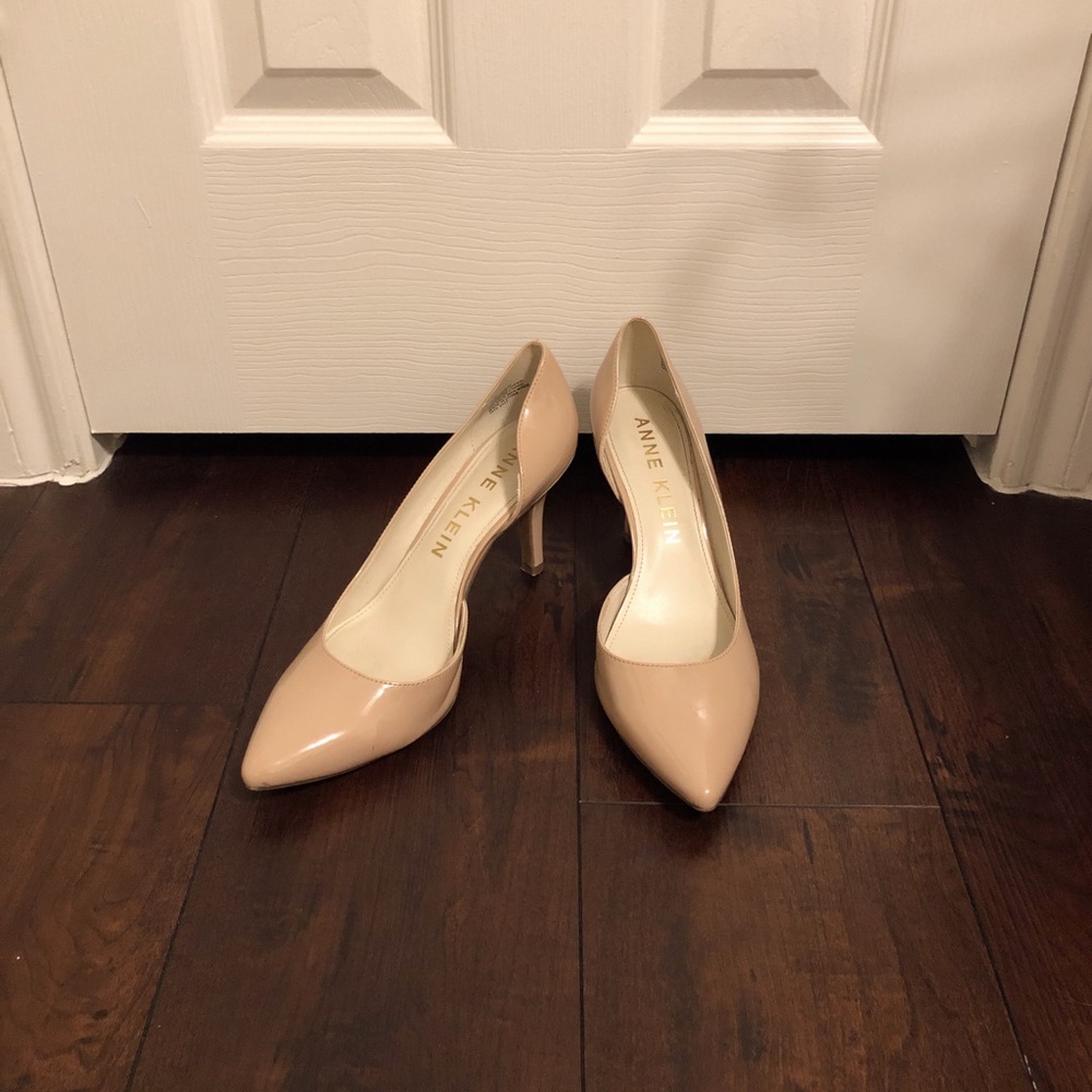 Anne Klein Nude Heels Size 10